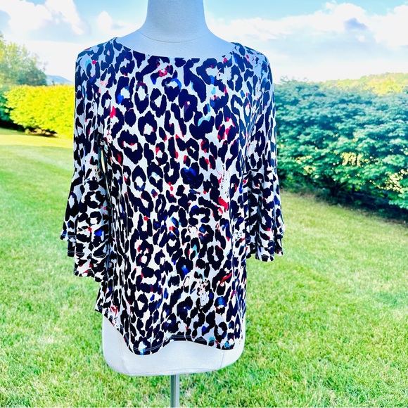 Context for Lord and Taylor Cheetah Bell Sleeve Women's Top - Picture 8 of 16